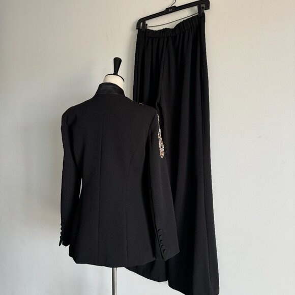 Peekskill Embellished Blazer and Split Pant Set in Black New, Size M - Picture 8 of 17